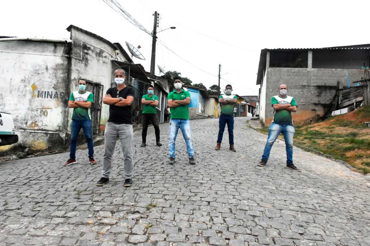Camacã: Secretaria de Assistência Social faz entrega de pães e máscaras no Bairro Joana Angélica